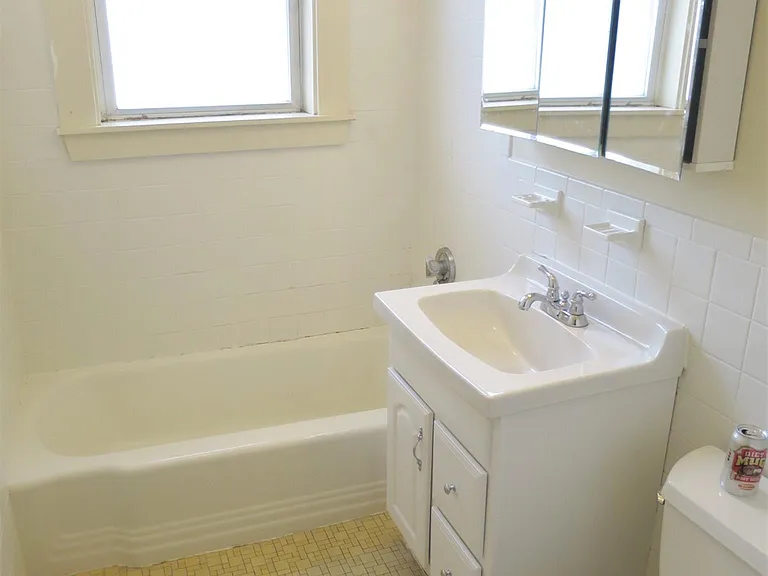 20 Grove St #23 — Photo 9