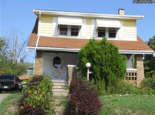 13613 North Dr, Garfield Heights, OH