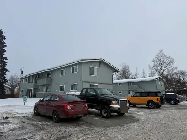 160 Grand Larry St APT D-2, Anchorage, AK 99504
