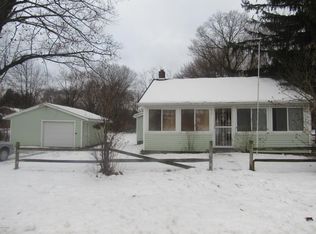 972 S 15th St, Niles, MI 49120
