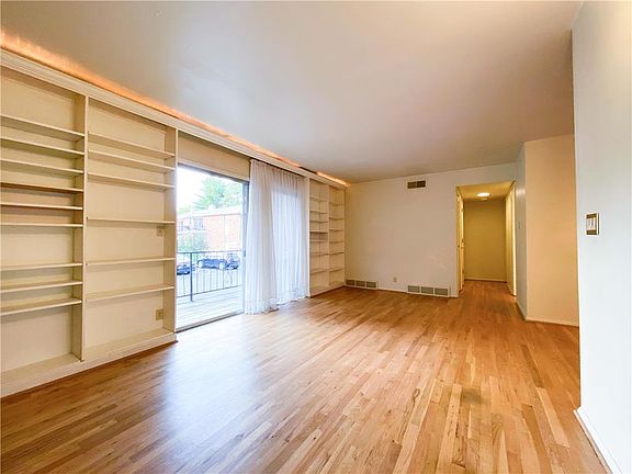 4th image of 8221 Santa Fe Dr #2