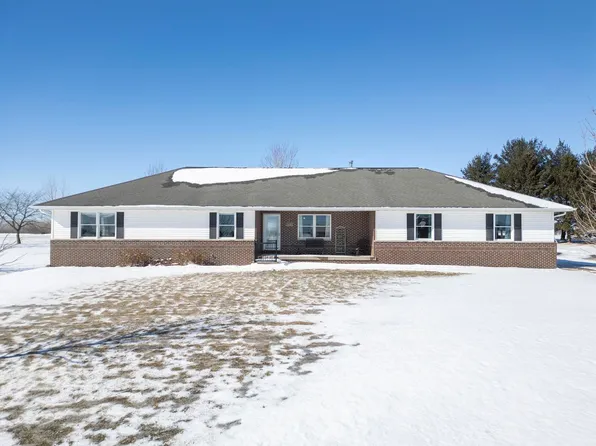 2520 Wooster Rd, Jesup, IA 50648