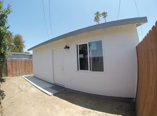 907 Gibson Ave, Simi Valley, CA 93065