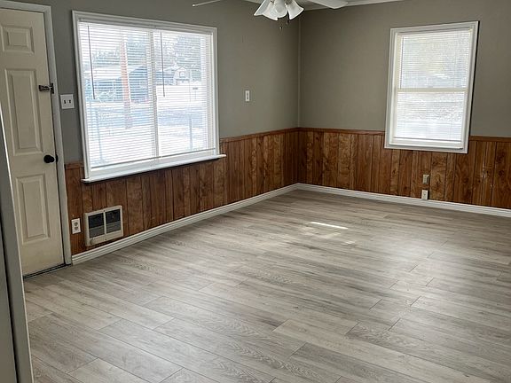 2nd image of 1401 Canyon Ave