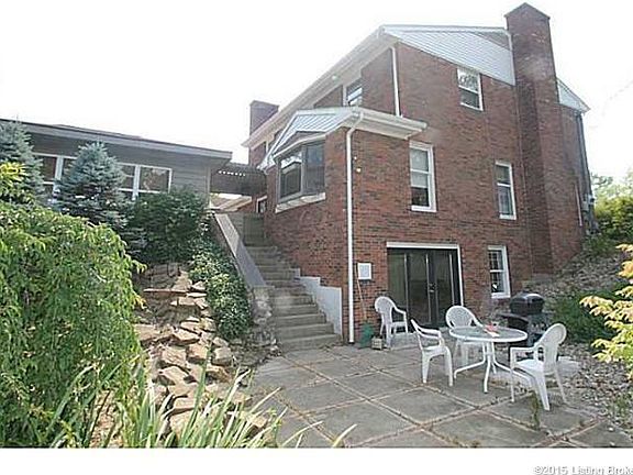 3rd image of 594 S Woodlawn Dr