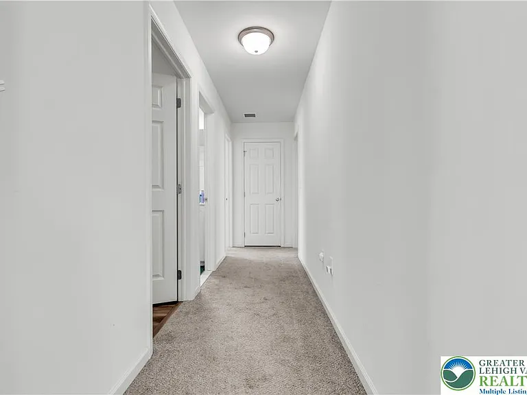 5044 Bellflower Dr — Photo 50
