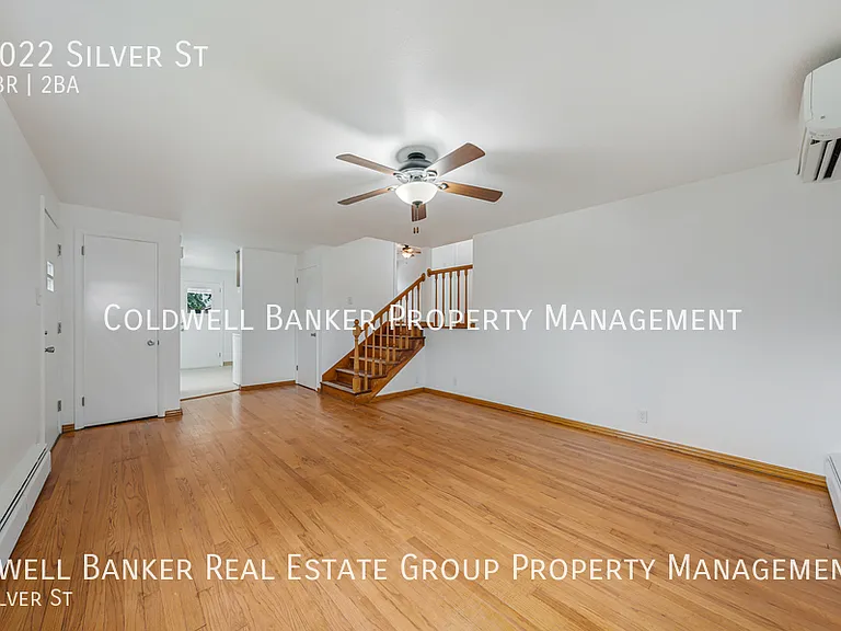 1022 Silver St — Photo 7