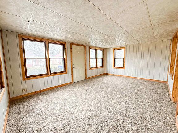 4th image of 1112 North St