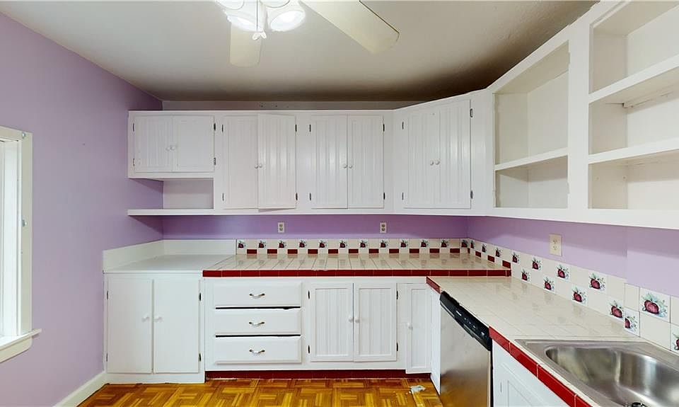 33 Rodman St Woonsocket, RI, 02895 Apartments for Rent Zillow