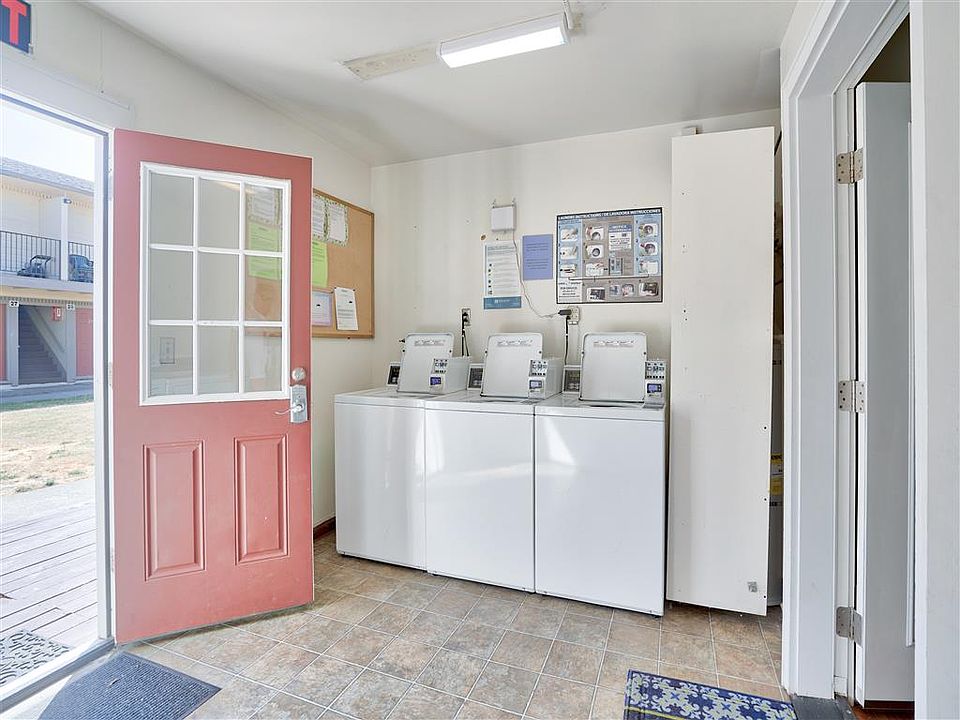 1st image of 6350 SW 124th Ave #23