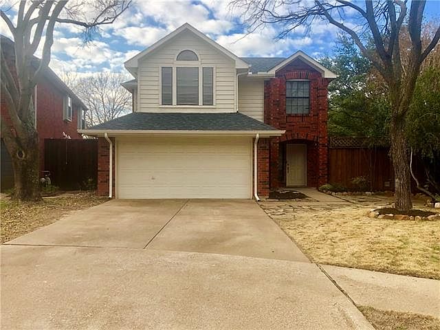 1st image of 631 Saint Andrews Pl