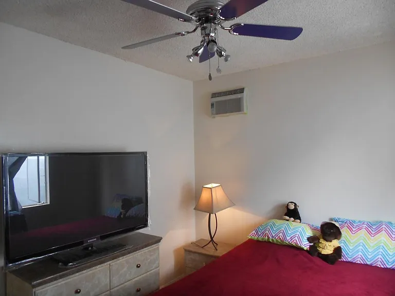 BACK BEDROOM