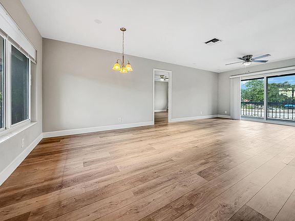 4th image of 13586 Sabal Palm Court #D