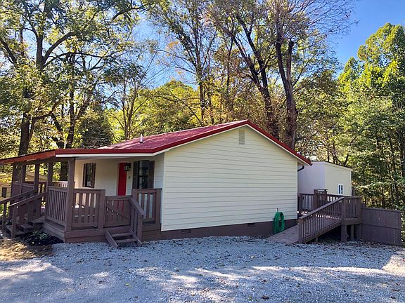 2nd image of 181 Park Cir