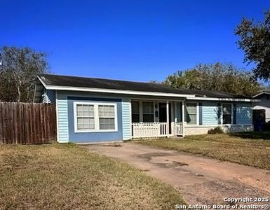 803 Toledo, Beeville, TX, 78102