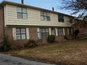 1st image of 25 Brianfield Dr APT 2