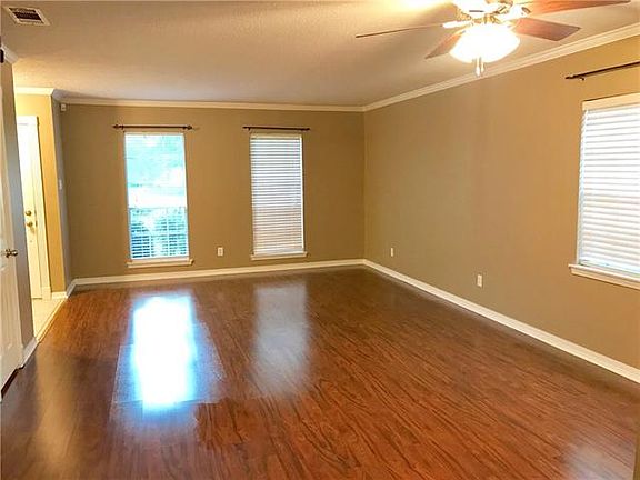2nd image of 157 Honeywood Dr
