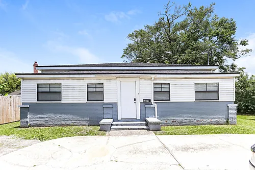 1619 Whitner St Photo 1