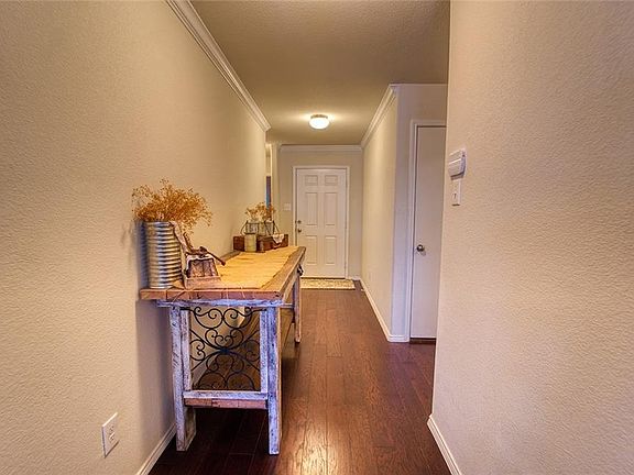 4th image of 9908 Dolerite Dr