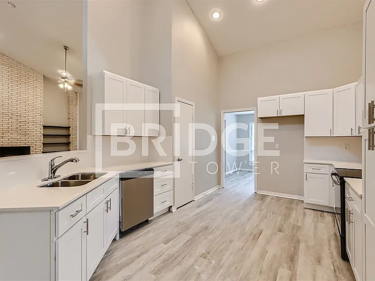 2933 Deep Valley Trl — Photo 10