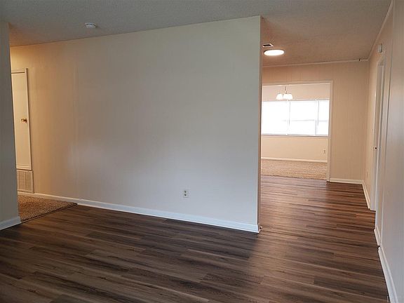 3rd image of 4205 Wycliff Dr
