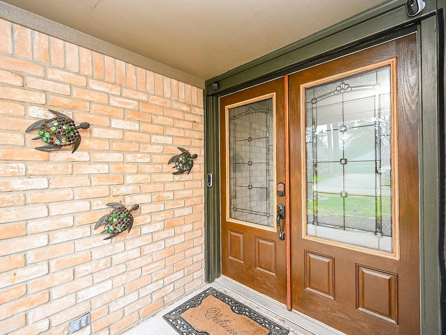 4 bed, 2.5 bath, 2698 sqft, $2,800 — Photo 4