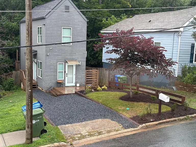 51 Bowen Ave SE — Photo 2