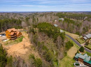 1416 Nicoha Blvd, Sevierville, TN 37876