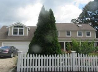 13 Cayuga Ave, Mashpee, MA 02649