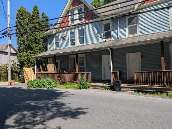 325 E Church St, Slatington, PA 18080