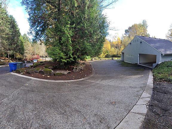 2nd image of 3211 140th Ave NE