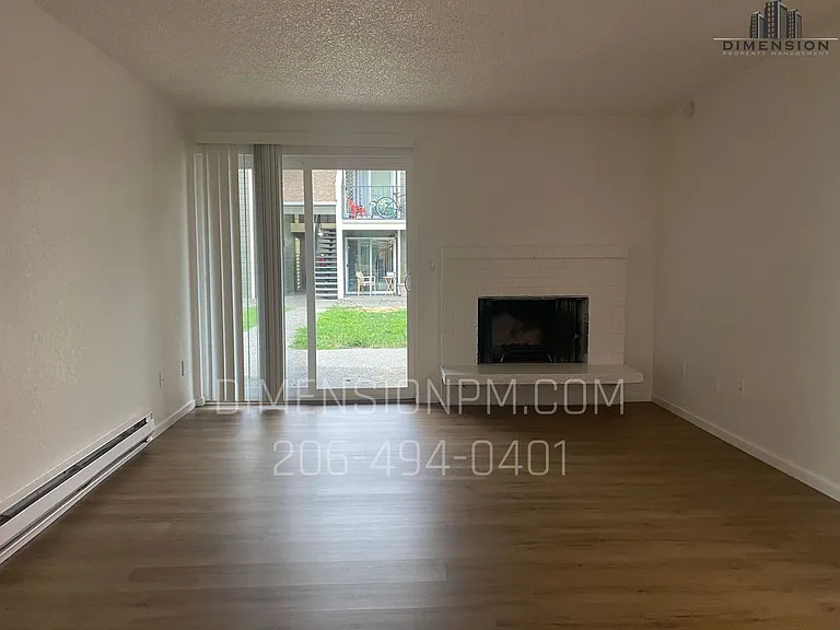 2 & 3 Bedroom Apartments Near Trail! — Photo 15