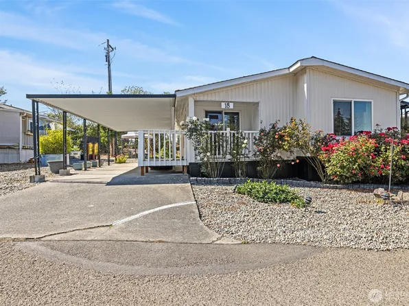 921 S Third Avenue #18, Sequim, WA 98382