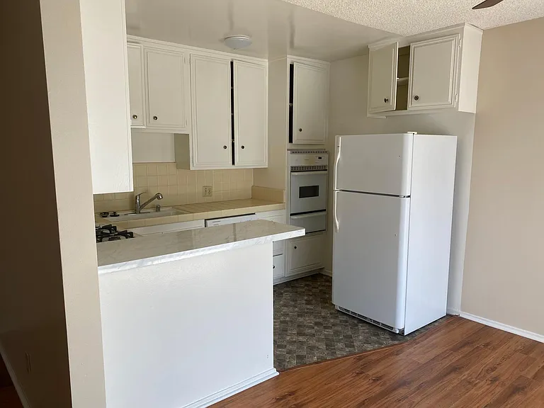 4160 Duquesne Ave #3 — Photo 4