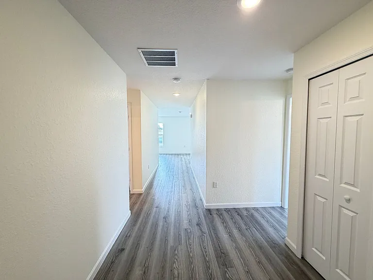 15619 SW 23rd Court Rd — Photo 7