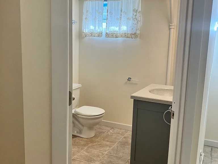 2824 Texas Ave S — Photo 27