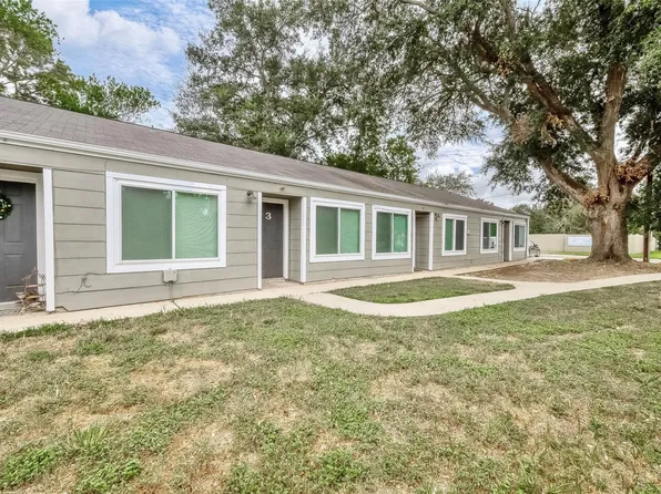 506 N 3rd St APT 4, Richmond, TX 77469