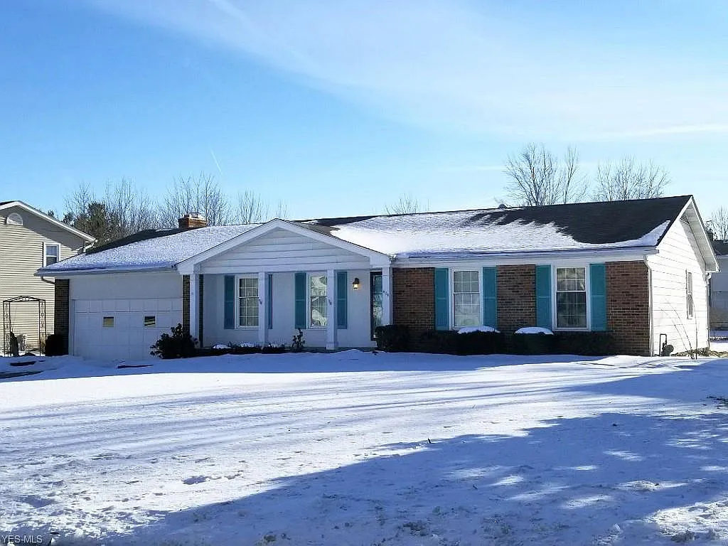 404 Scala Dr photo 1
