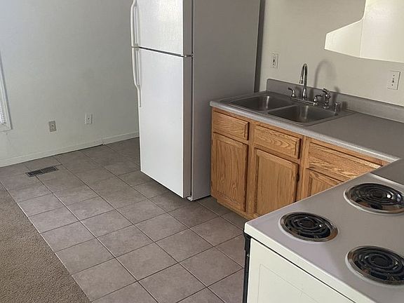 3rd image of 941 Indiana St APT 4