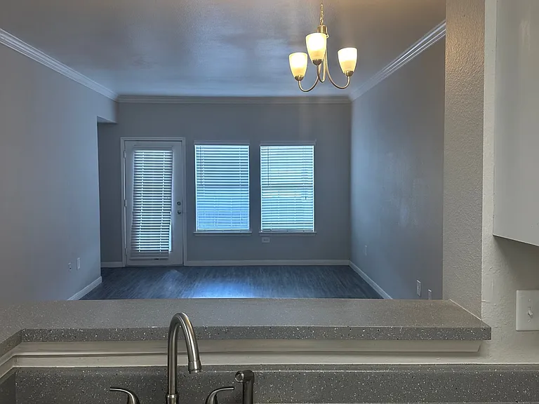 Wyndham Apartments — Photo 8