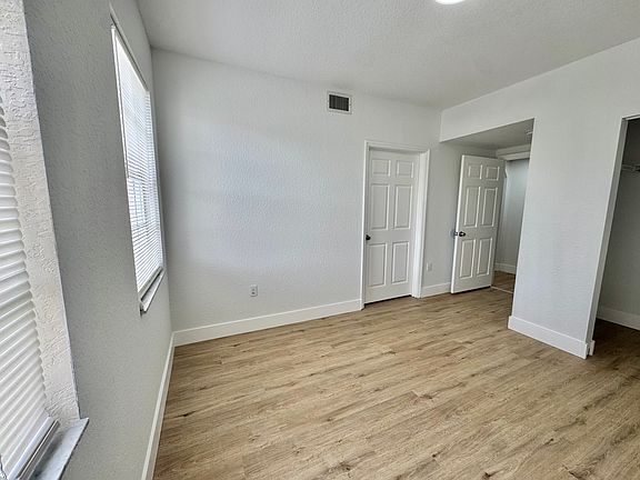4th image of 1903 Belmont Ln
