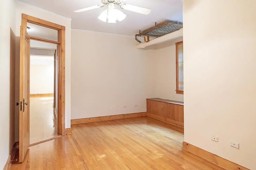 3 bed, 1380 sqft, $2,975 — Photo 3