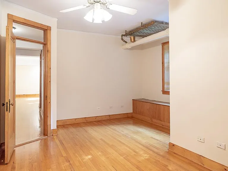 5802 N Kenmore Ave #GW — Photo 3