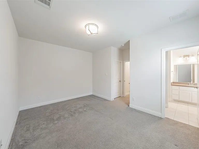 8075 Sunflower Ln — Photo 28