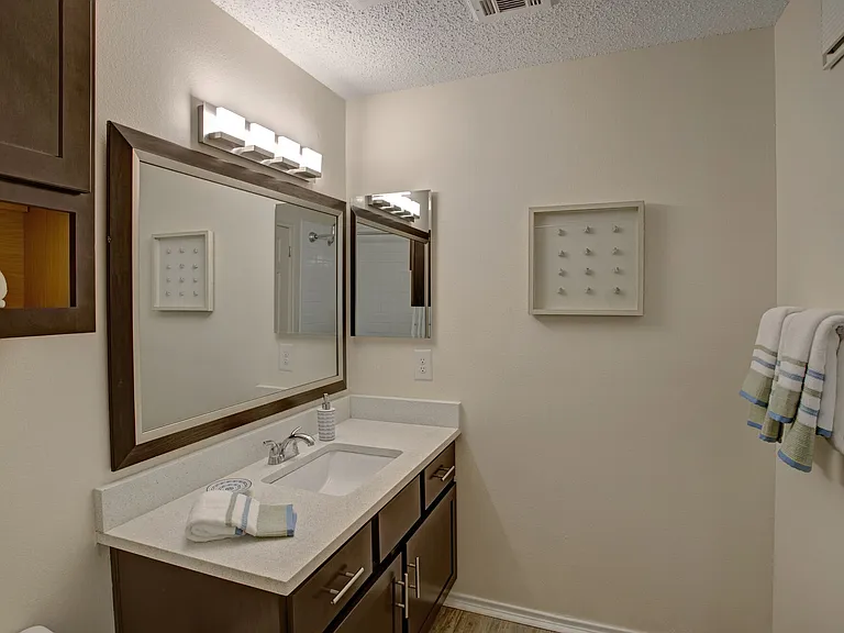 Arbors at Wolf Pen Creek Apartments — Photo 29