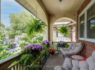 11 Bonfield Ave, Toronto, ON M4E 1B9