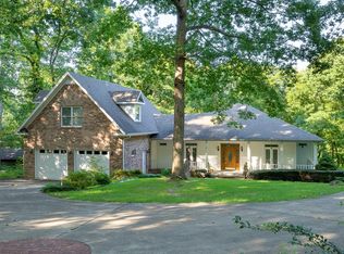 270 Ridgewood Dr, Muscle Shoals, AL 35661