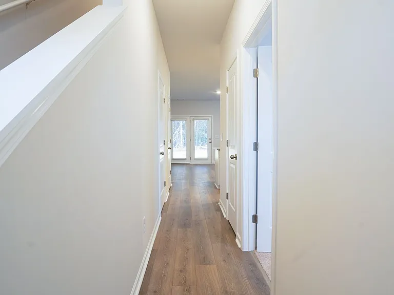 129 Cecil Rd — Photo 4