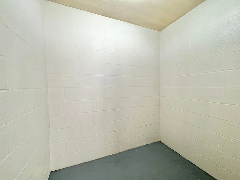 3228 Courtney Dr — Photo 24