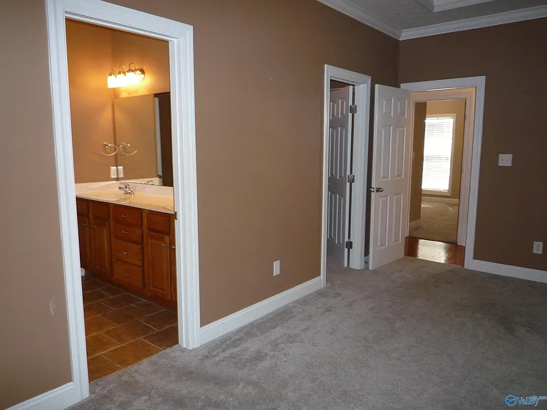 16656 Bellewood Dr — Photo 13